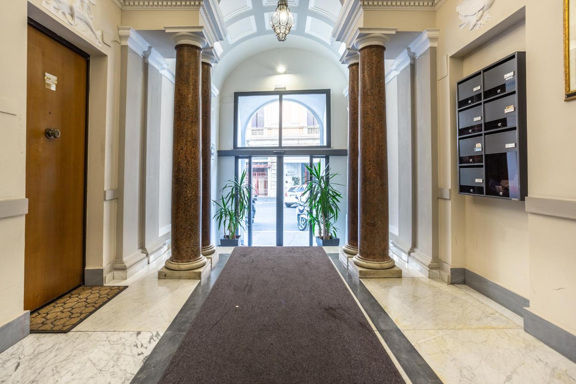 Luxury Inn Opera Roma Eksteriør bilde