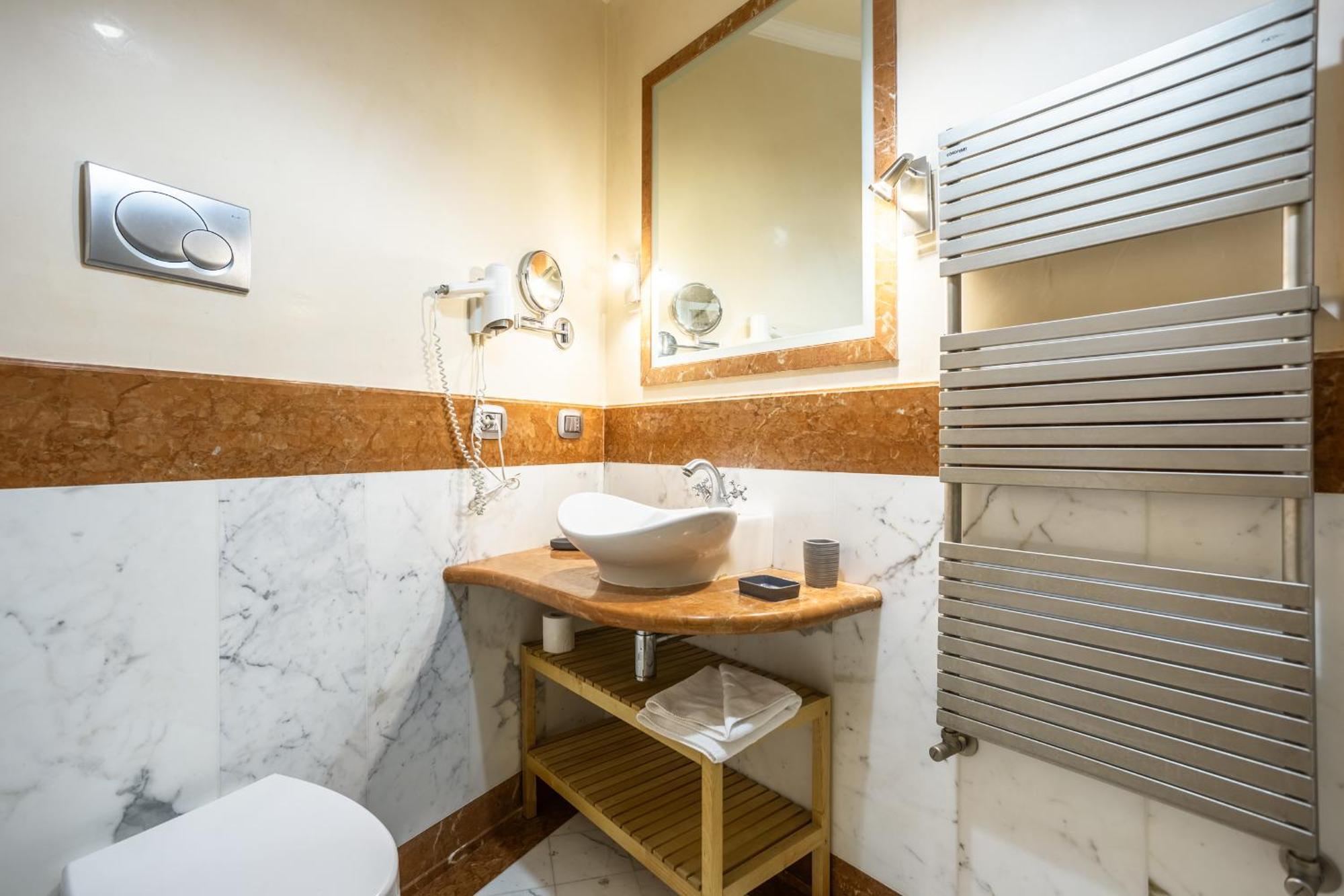 Luxury Inn Opera Roma Eksteriør bilde